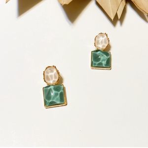 Anthro geo shape in green #91